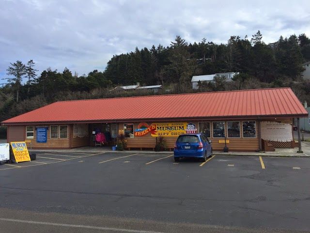 Jerry's Rogue River Museum and Gift Shop